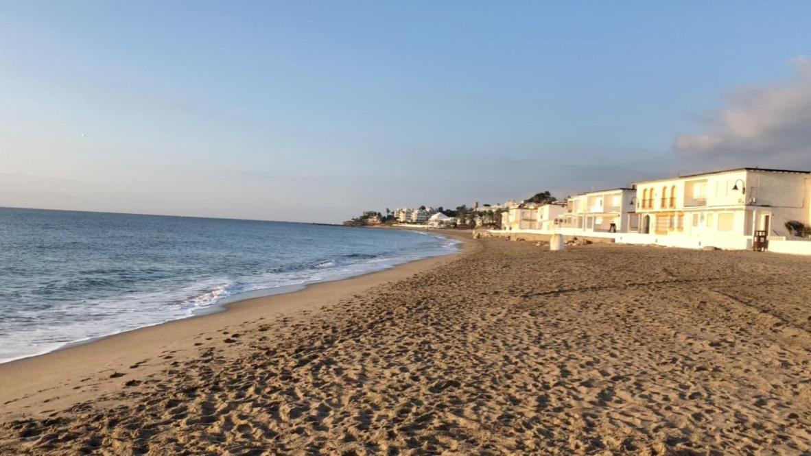 La Cala Beach Home - Beachfront Few Steps Away From Sandy Beach La Cala De Mijas Exterior foto