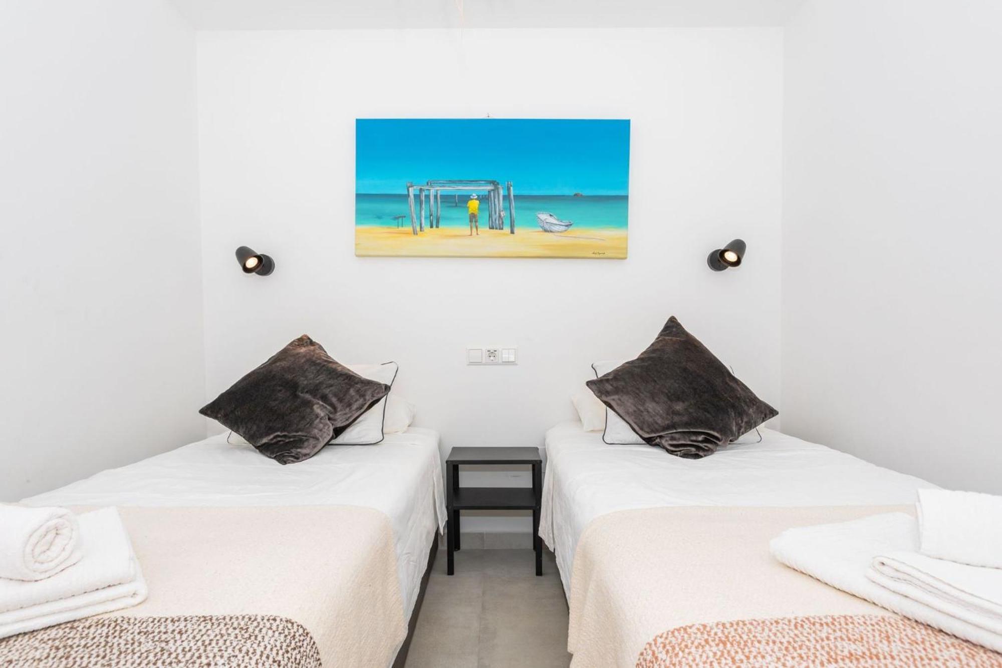 La Cala Beach Home - Beachfront Few Steps Away From Sandy Beach La Cala De Mijas Exterior foto