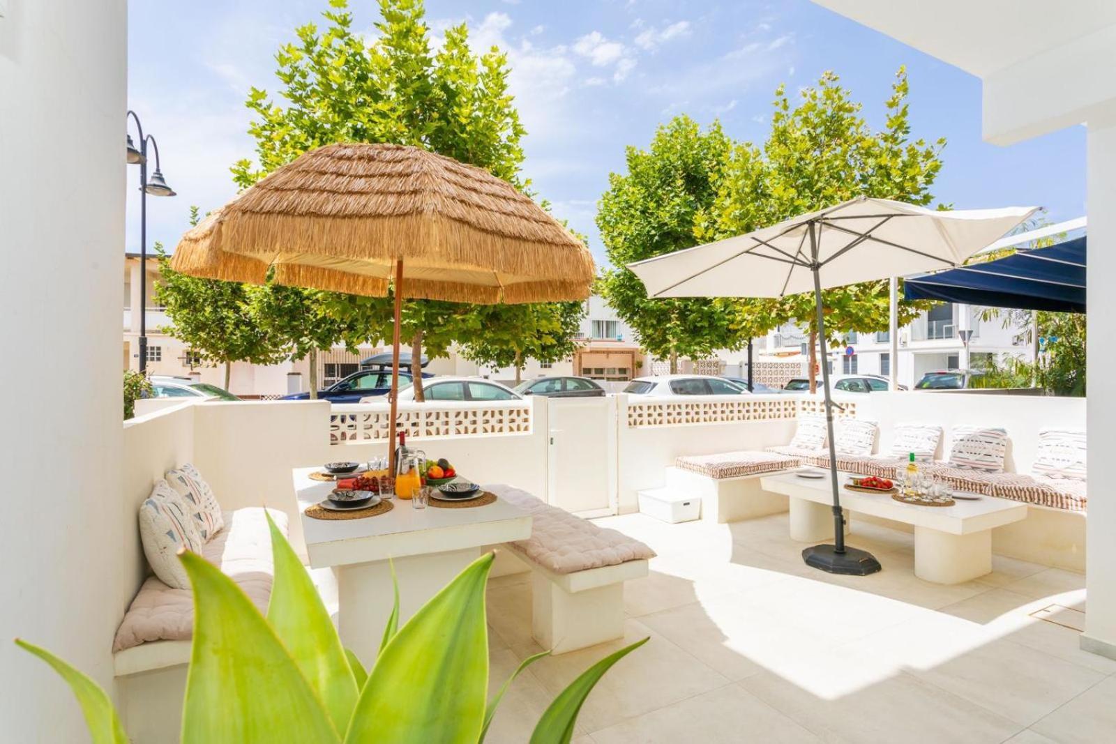 La Cala Beach Home - Beachfront Few Steps Away From Sandy Beach La Cala De Mijas Exterior foto