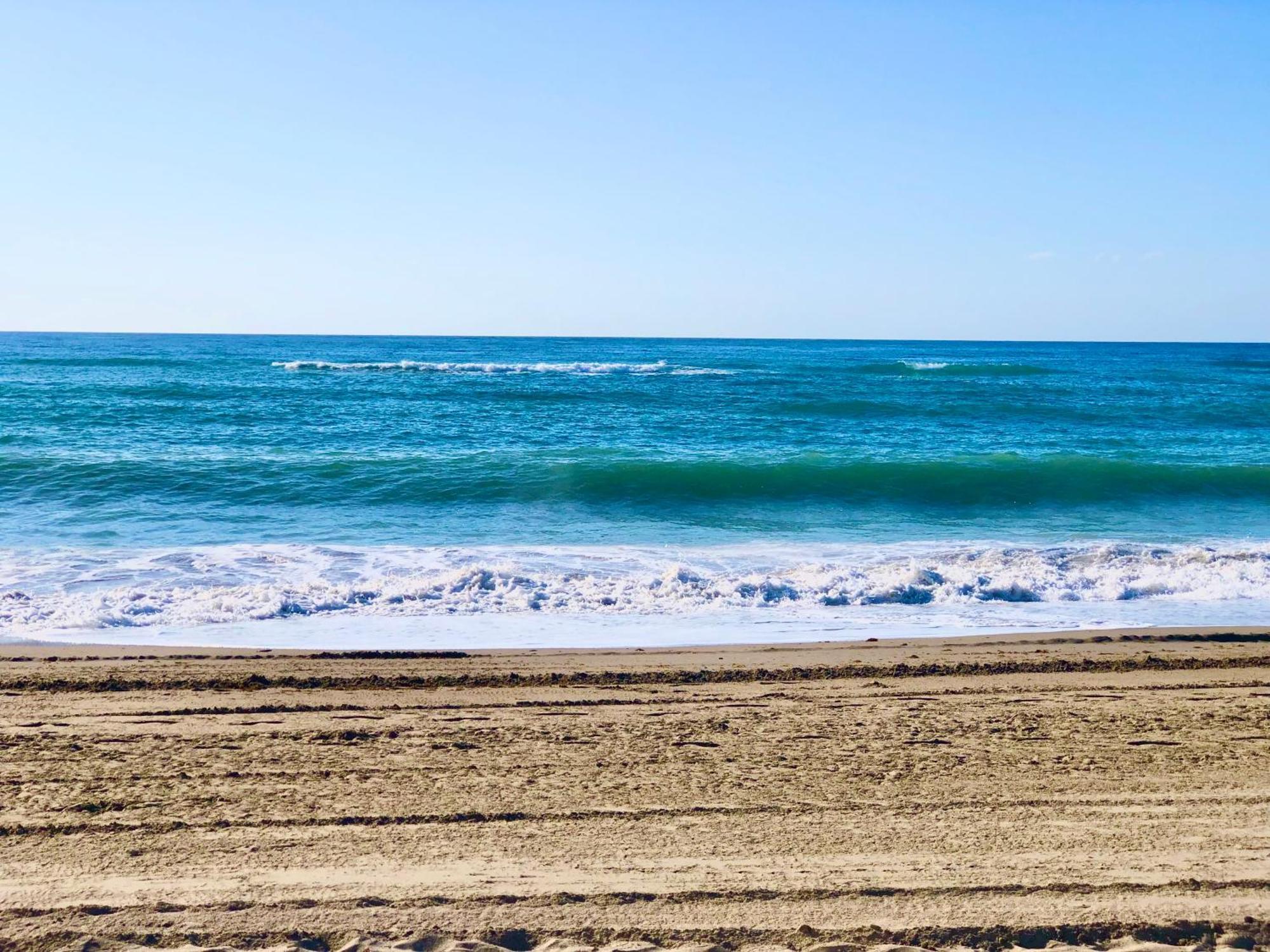 La Cala Beach Home - Beachfront Few Steps Away From Sandy Beach La Cala De Mijas Exterior foto