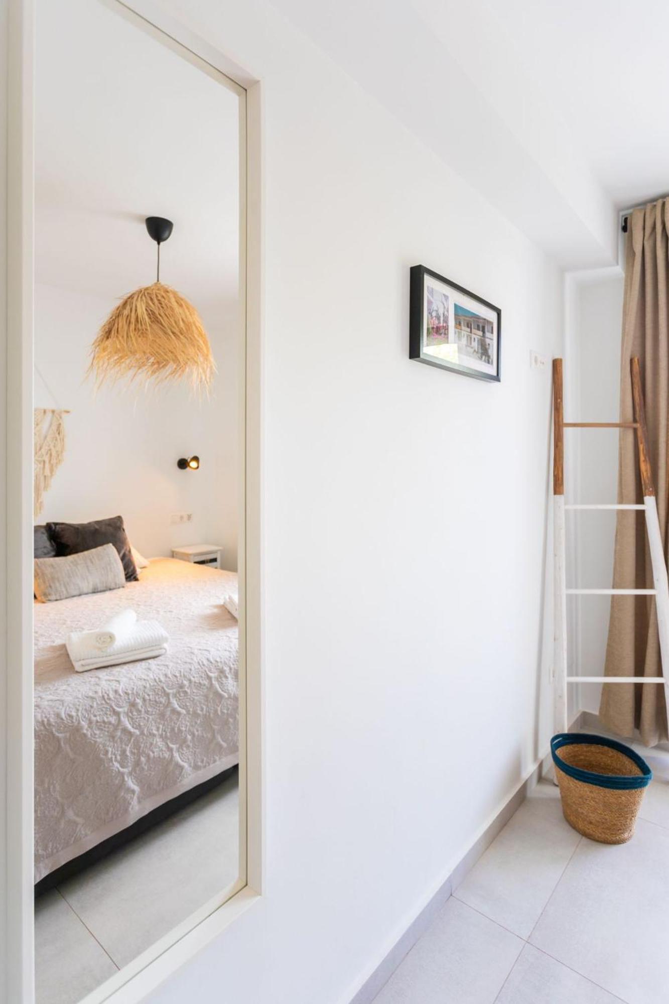 La Cala Beach Home - Beachfront Few Steps Away From Sandy Beach La Cala De Mijas Exterior foto
